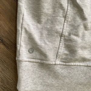 NWOT Lululemon Crewneck